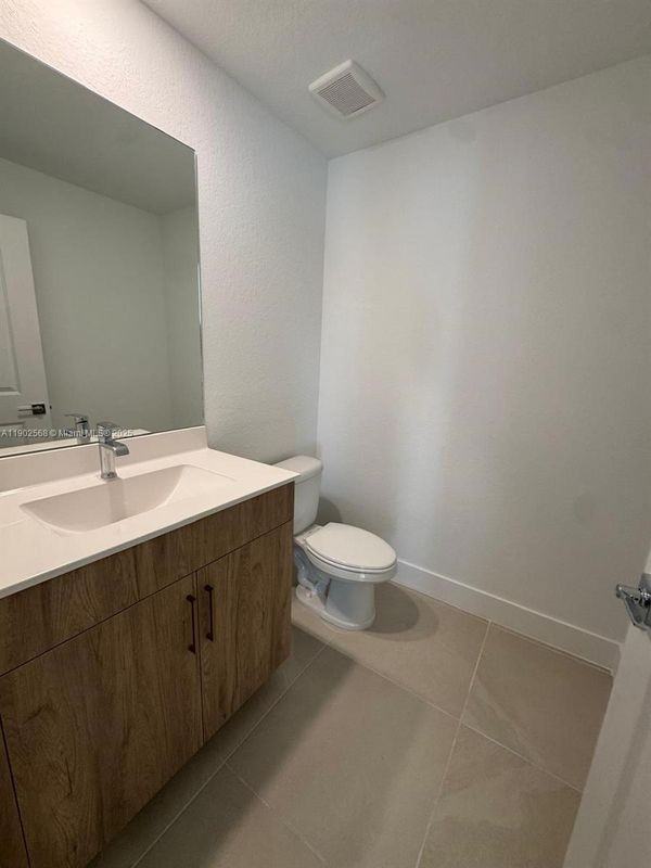 17108 Sw 2nd Cir - Photo 4 of 12