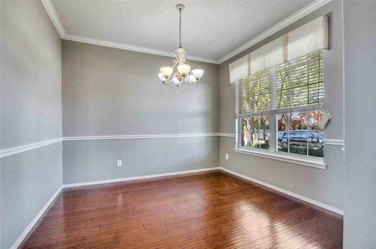 2023 Nottingham Pl - Photo 3 of 15