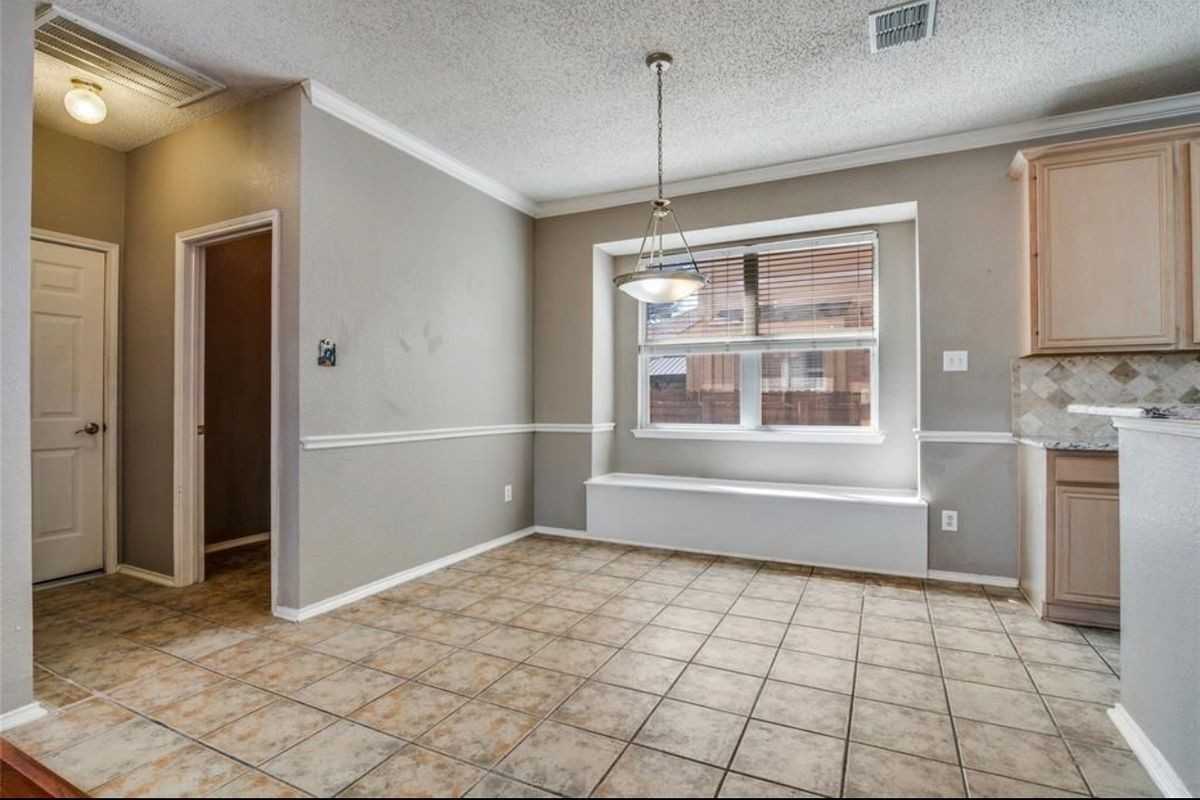 2023 Nottingham Pl - Photo 7 of 15