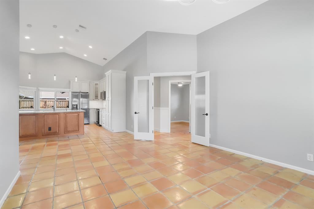 22518 Grouper Court - Photo 2 of 10