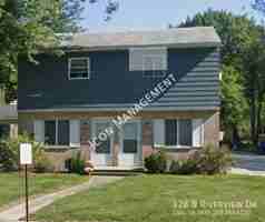 featured image of 428 N Riverview Dr