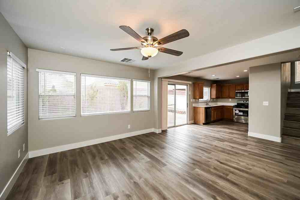 7489 Dune Sunflower Court - Photo 4 of 17