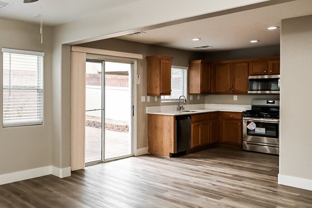 7489 Dune Sunflower Court - Photo 6 of 17