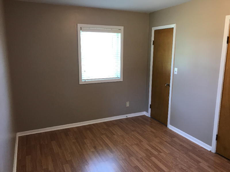 701 Oak - Photo 2 of 13