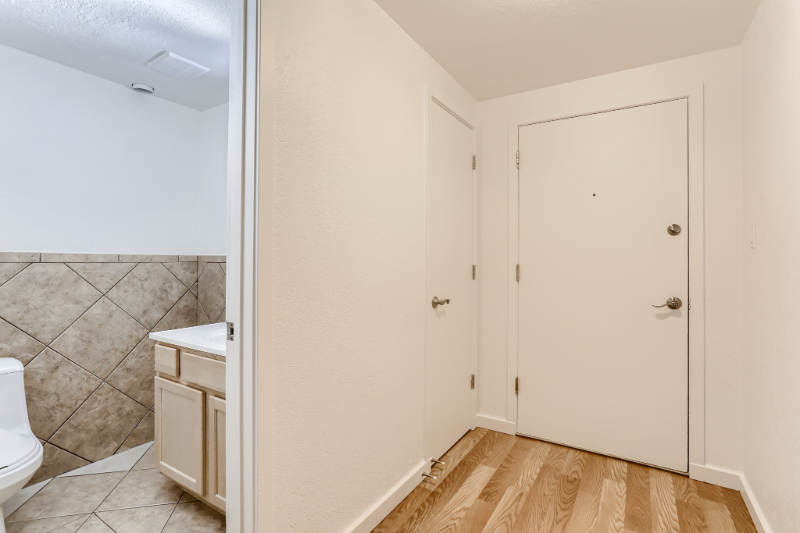 1045 N Clarkson St #105 - Photo 2 of 16