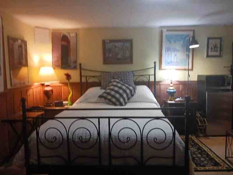 10611 Lockridge Dr #B