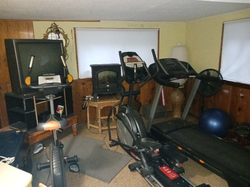 10611 Lockridge Dr #B - Photo 2 of 21