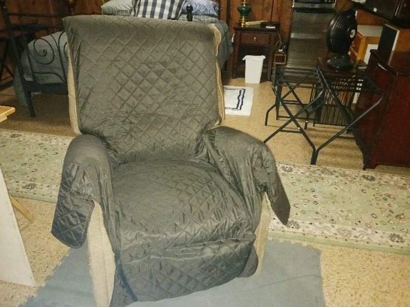 10611 Lockridge Dr #B - Photo 5 of 21