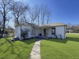 featured image of 204 Southwest 13th Street #1-2