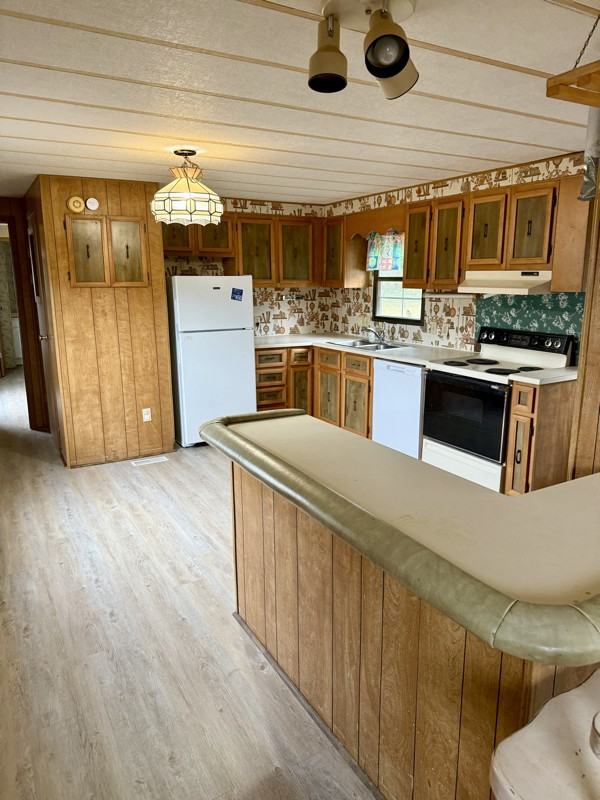 275 Goshen Rd - Photo 2 of 9