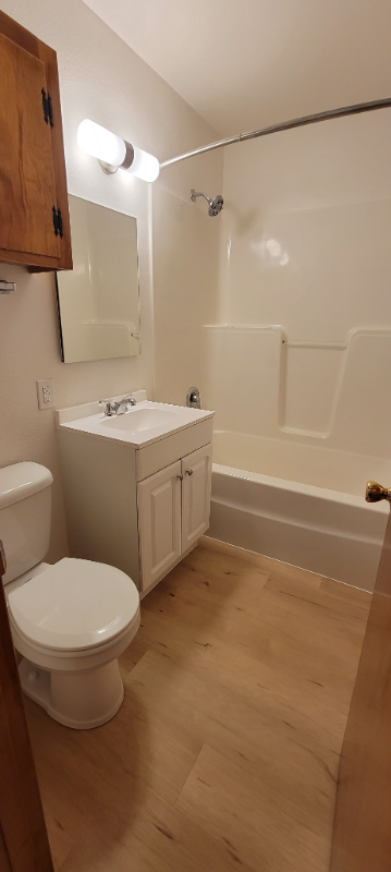 700 E 22nd St #702 - Photo 6 of 7