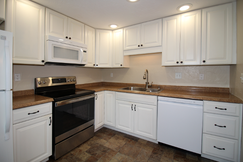 100 Grouse Ct - Photo 5 of 50