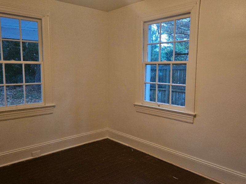 504 Nelson Street - Photo 5 of 7