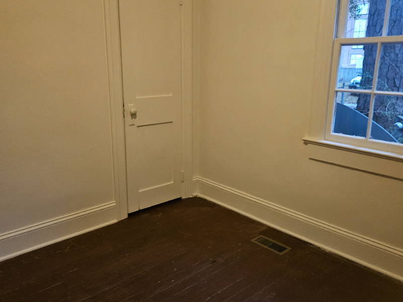 504 Nelson Street - Photo 6 of 7