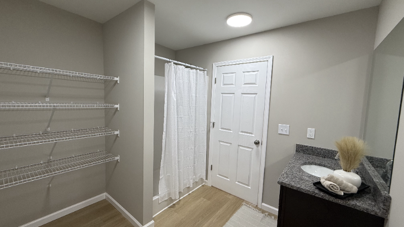 140 Adaline Ct - Photo 5 of 10