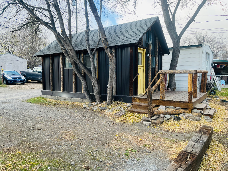 216 South H Street #C - Photo 2 of 19