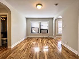 550 W Arlington Pl #304 - Photo 1 of 1