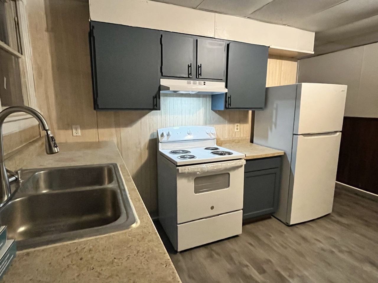 629 East Broadway Street #NA - Photo 3 of 8