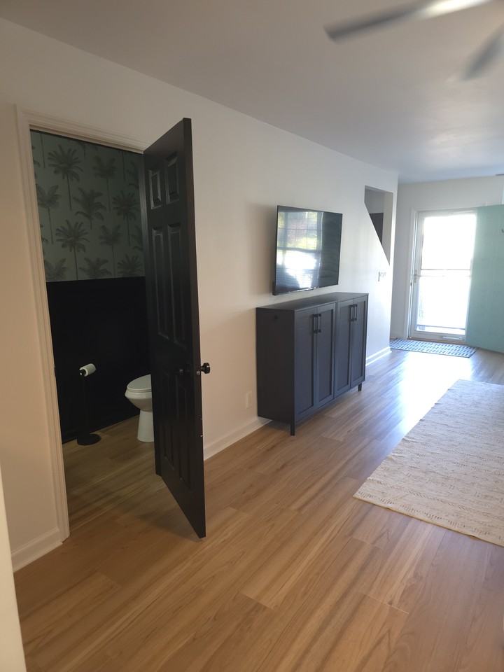 1000 Mallery Street Ext #C20 - Photo 5 of 38