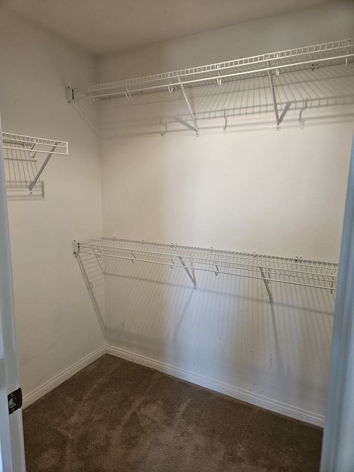 7204 Mountain Den Ave #2 - Photo 3 of 10