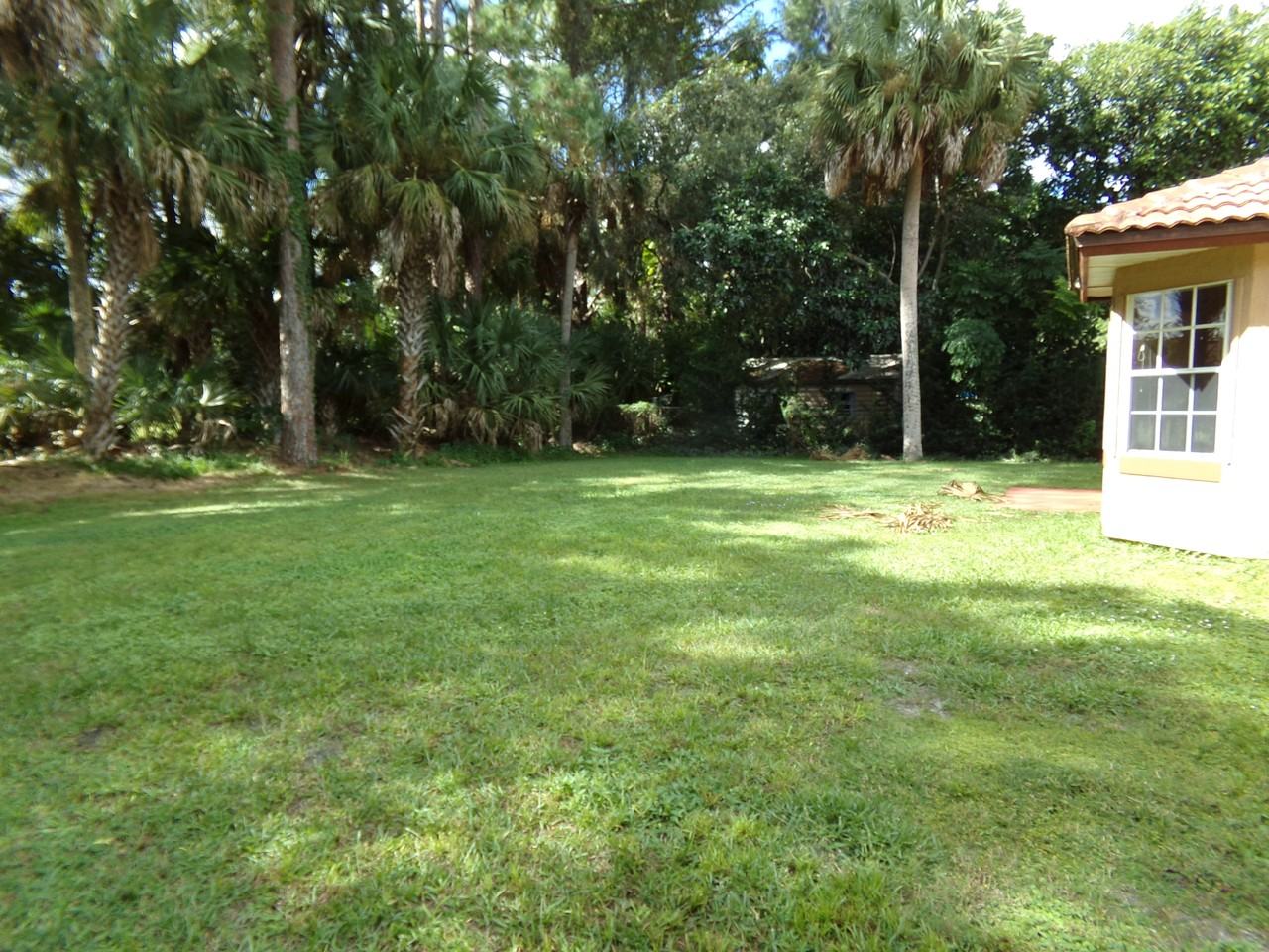 310 Seahorse Cir Se #NA - Photo 2 of 11