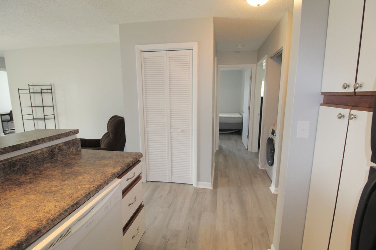 Hunters Ridge Condominiums  1342E - Photo 6 of 43