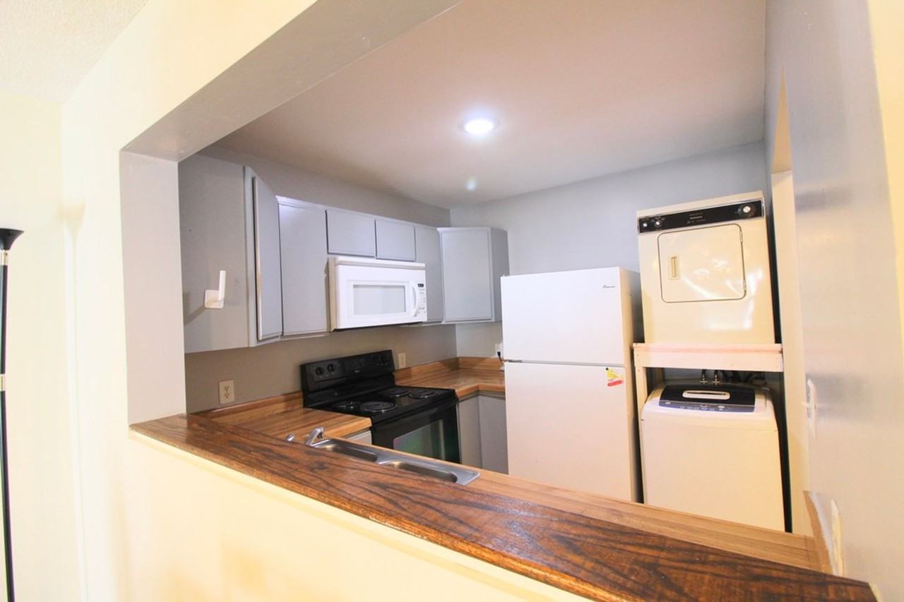 Hunters Ridge Condominiums  1390F - Photo 3 of 28