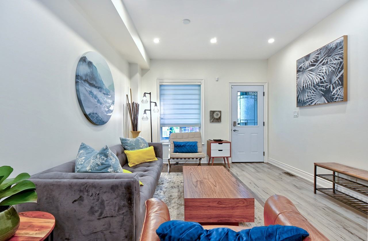 717 Palmerston Avenue - Photo 6 of 34