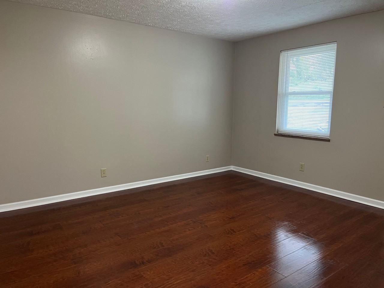 480 E Red Bud Rd - Photo 4 of 23