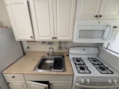 2903 East Bellamy Avenue - Photo 3 of 6