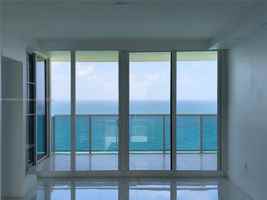 featured image of Collins Ave & 193rd St