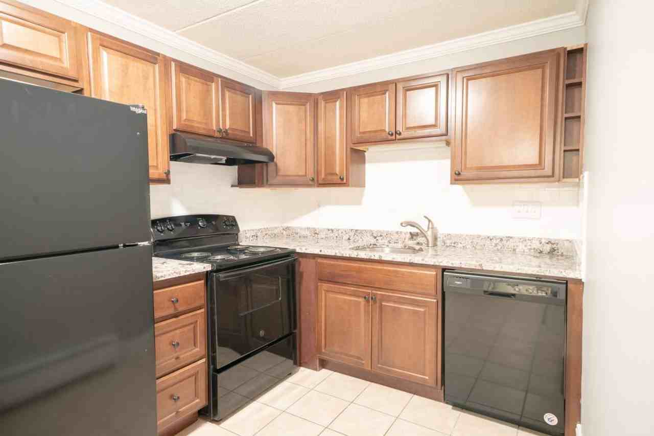260 Union Ave - Photo 2 of 4