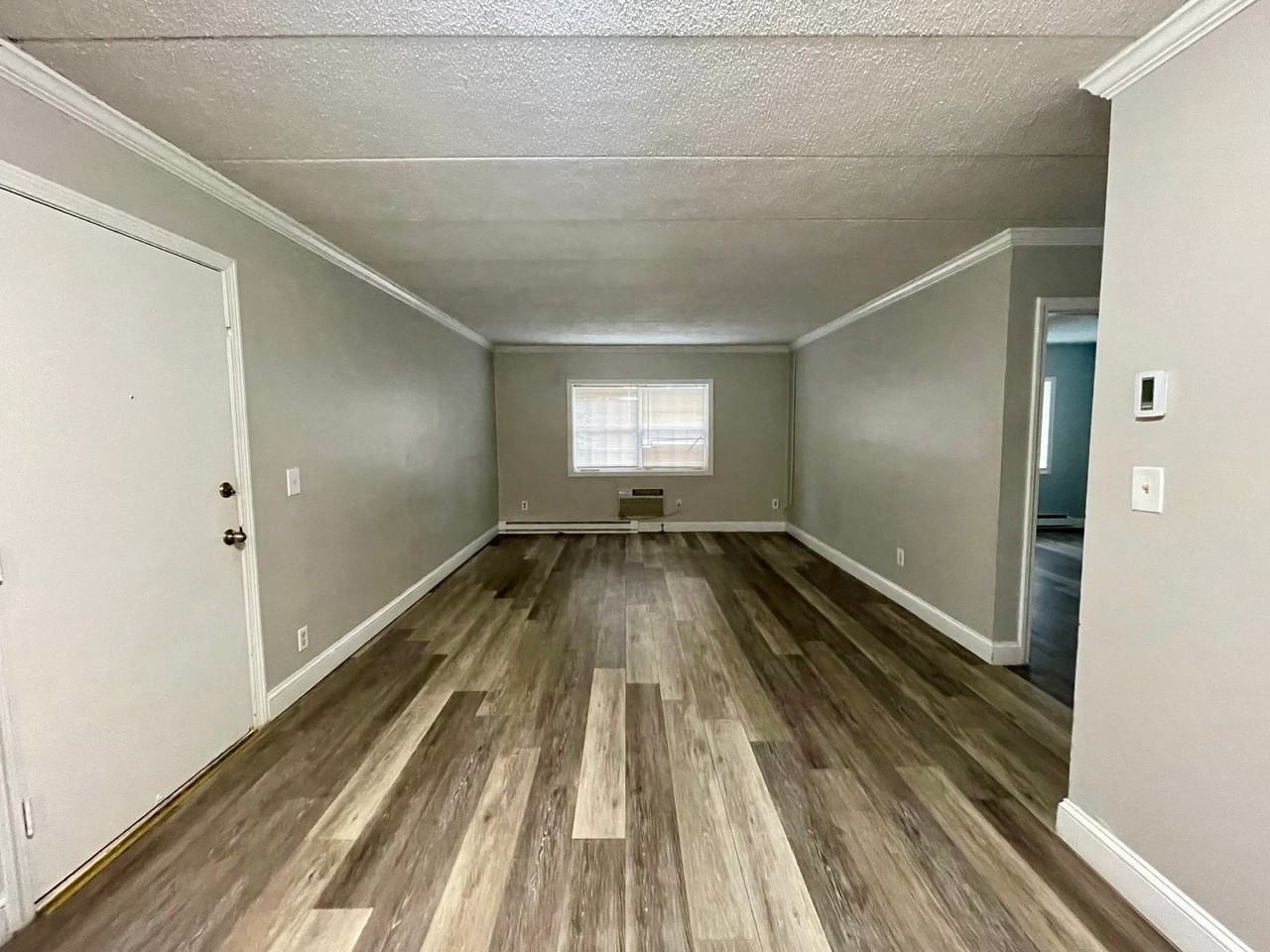 260 Union Ave - Photo 4 of 4