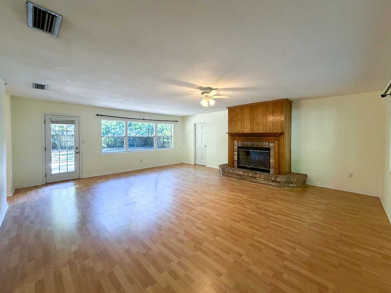 3027 Nw 1st Ave - Photo 2 of 30