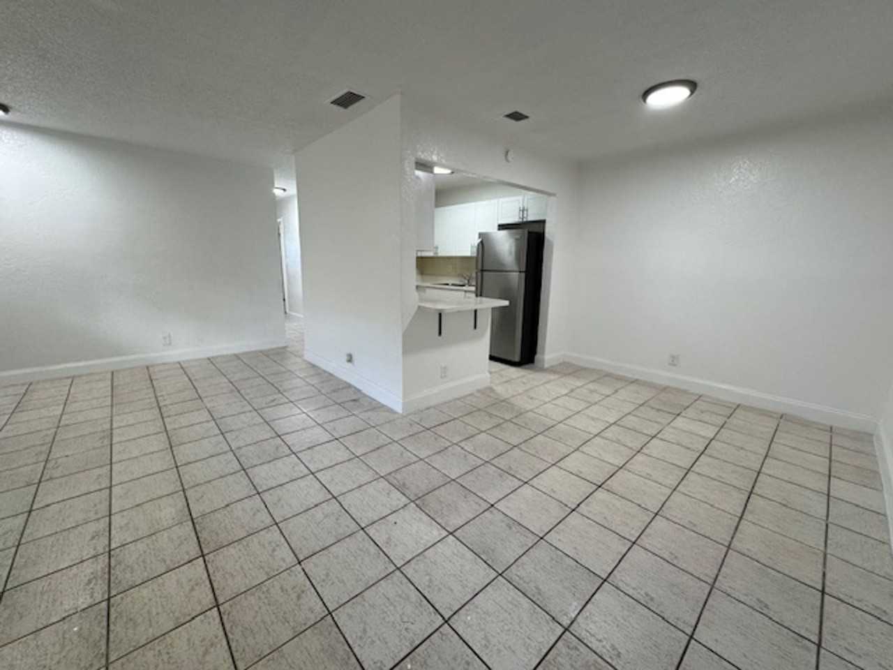 521 Banks Rd Margate, FL 33063 - Photo 6 of 10