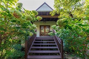 featured image of 1015 Loliver Ln