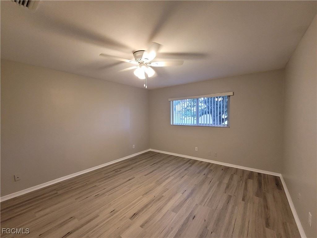 545 Se 6th Ter - Photo 5 of 20