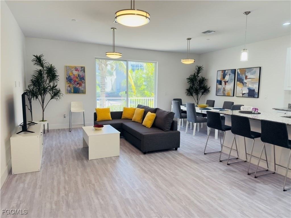 5865 Shell Cove Dr Unit 105 #105 - Photo 4 of 42