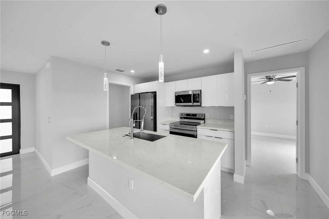 1829 Nw 7th Pl - Photo 4 of 32