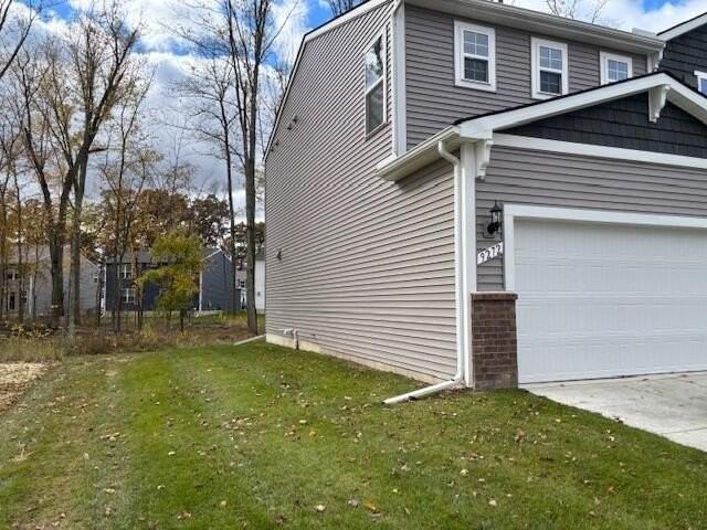 9272 Hemlock Ln - Photo 4 of 33