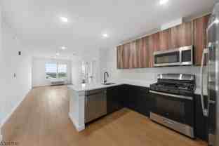 768 Bergen St #4D - Photo 1 of 1