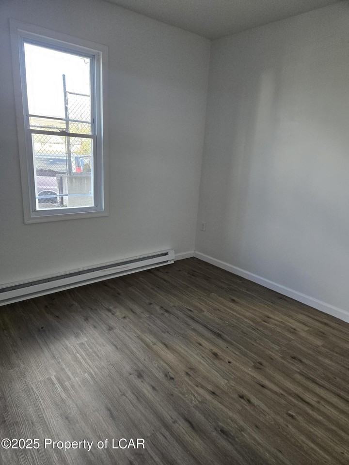 426 Fig St - Photo 6 of 11