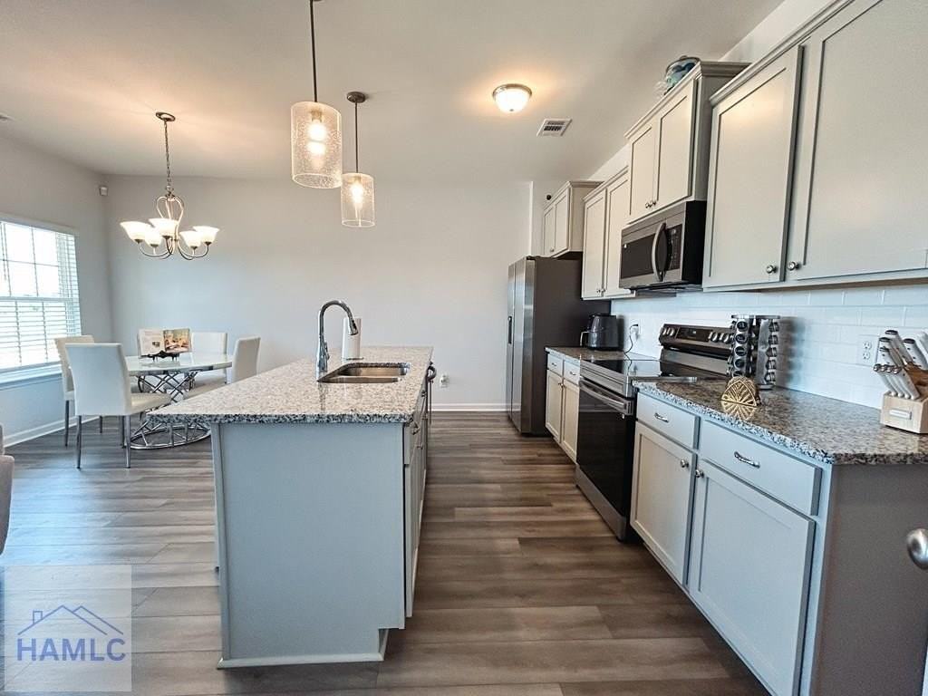 1667 Arnold Dr Se - Photo 7 of 25