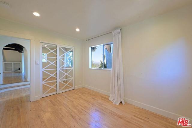 11764 Laurelcrest Drive - Photo 3 of 8