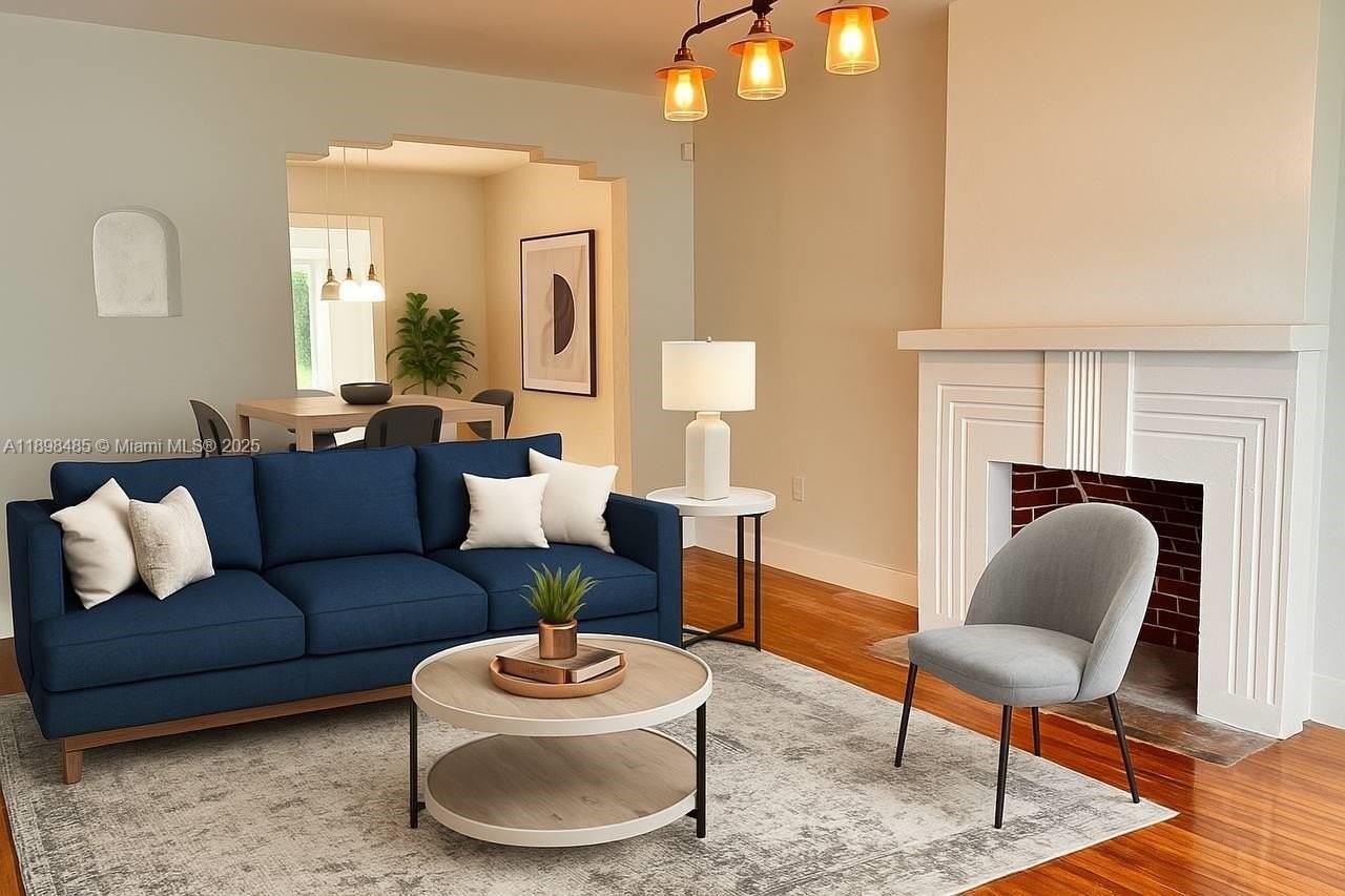 2474 Sw 24th Ter - Photo 5 of 44