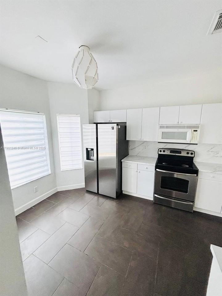 8362 Northwest 107th Court #3-24 - Photo 4 of 16