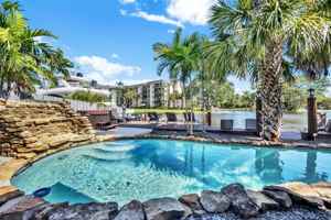 featured image of 1030 Sw 14th Ter #0