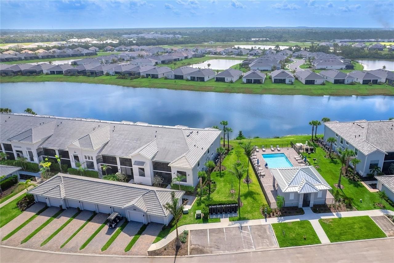 14214 Heritage Landing Blvd #817 - Photo 4 of 50