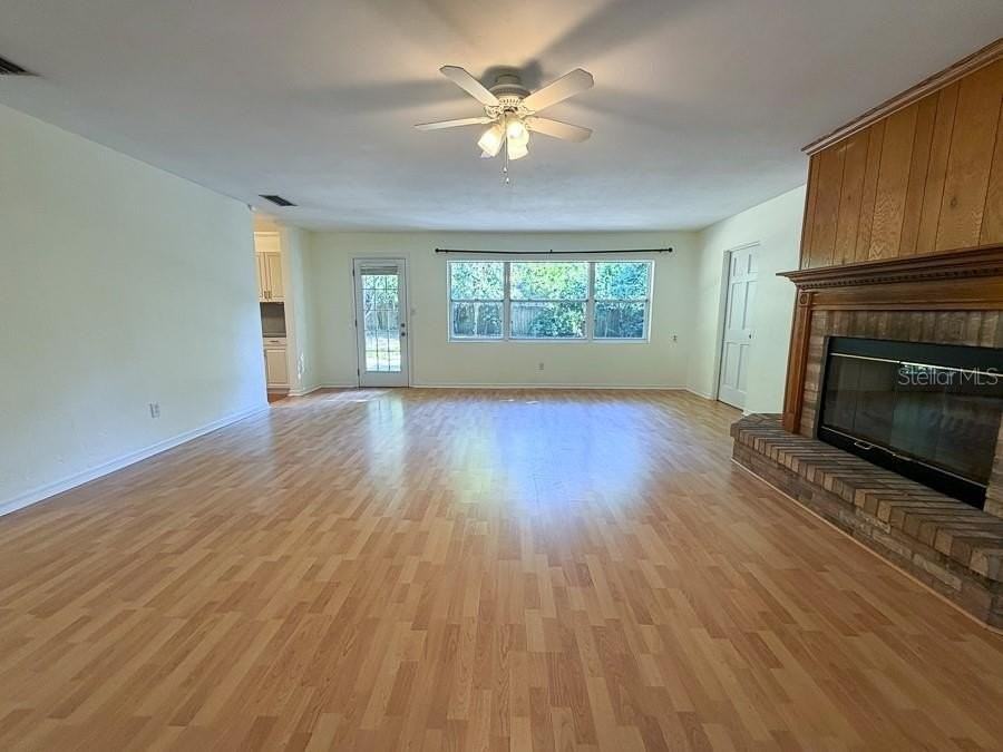 3027 Nw 1st Ave - Photo 3 of 31