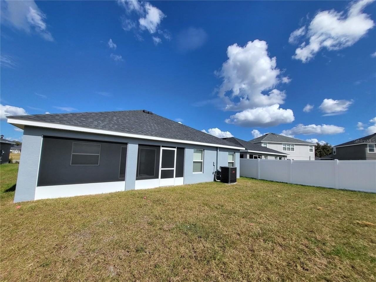 6501 Polly Ln - Photo 2 of 31